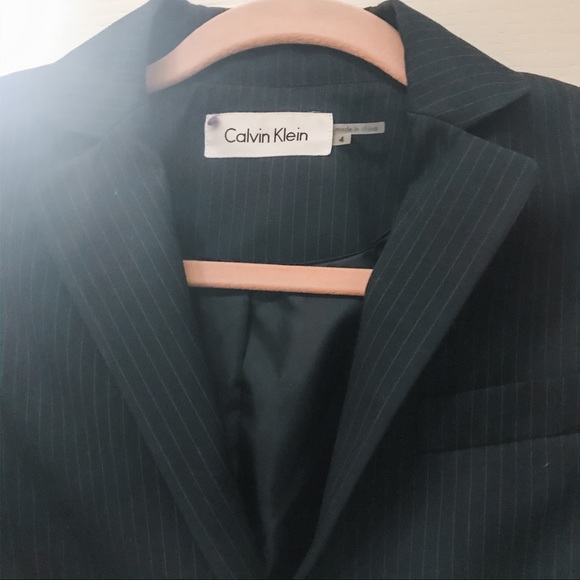 🌹 BOGO 1/2 OFF! Calvin Klein pinstripe skirt suit - Picture 2 of 5